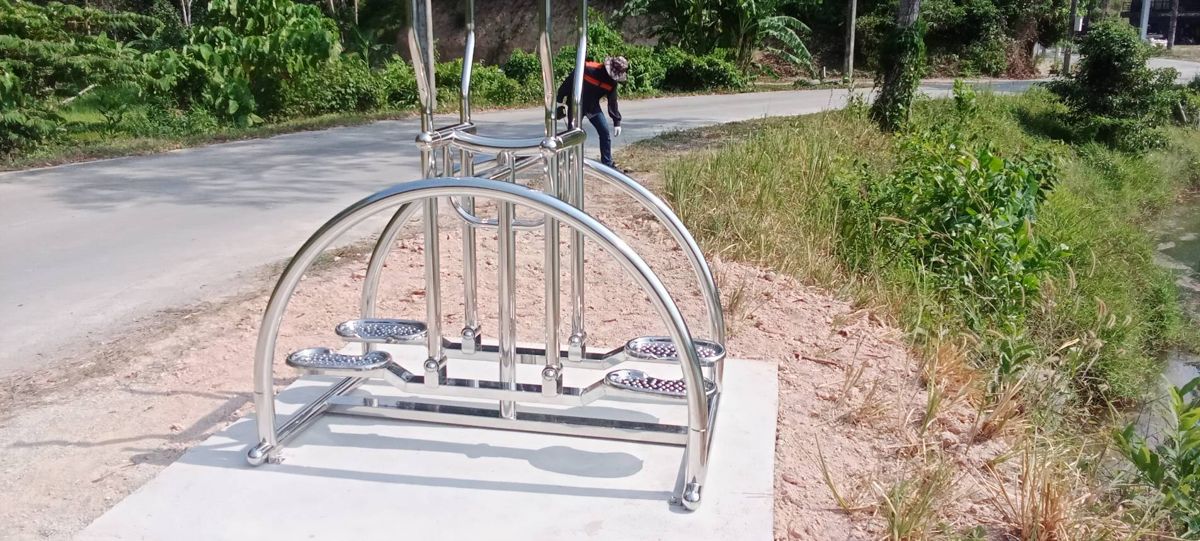 เครื่องบริหารลำตัวกลางแจ้งสแตนเลส 304 เทศบาลตำบลเชิงทะเล